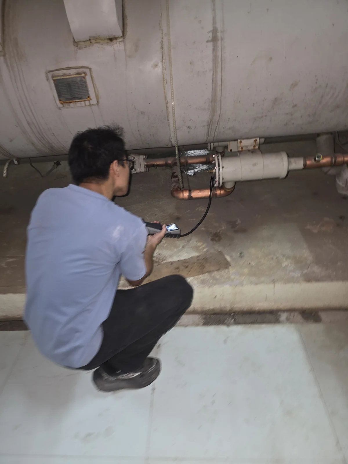 麦克维尔螺杆式冷水机组系统进水检修 · 油侵水管路排查与压力复测 现场记录 4